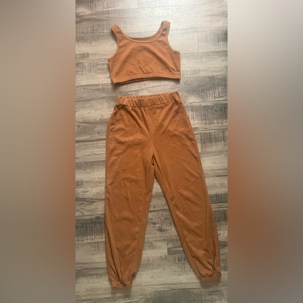 Women’s Jogger Set